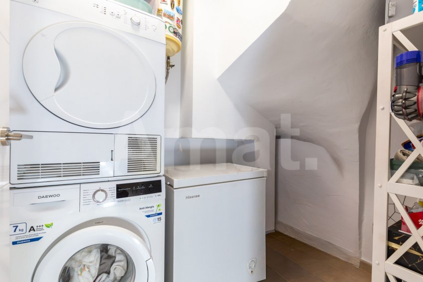 Ático dúplex con terraza y reformado, en el centro -29