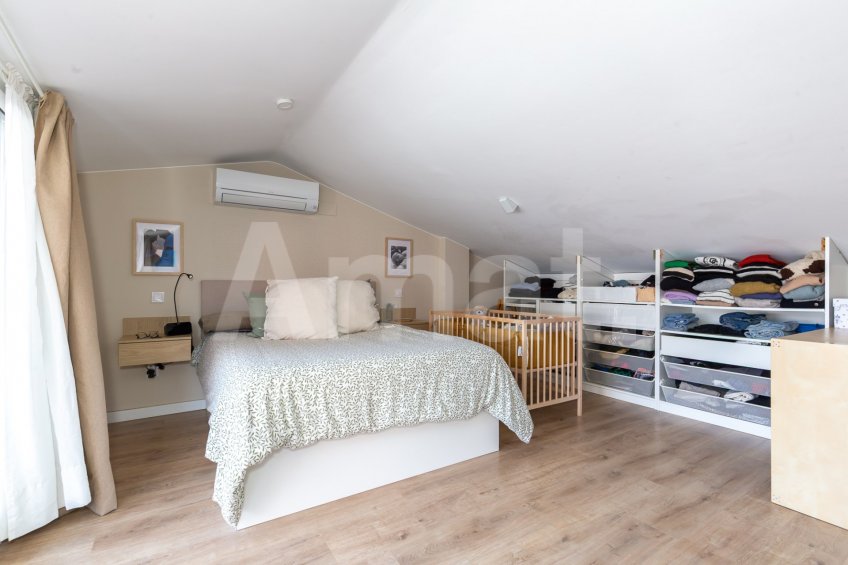 Ático dúplex con terraza y reformado, en el centro -31