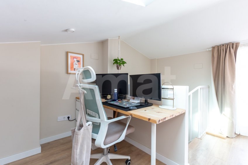 Ático dúplex con terraza y reformado, en el centro -34