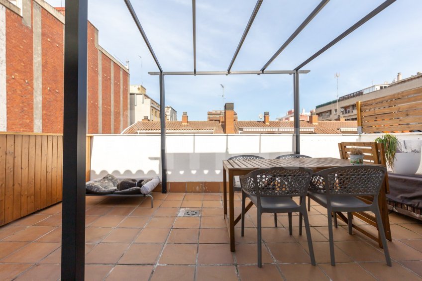 Ático dúplex con terraza y reformado, en el centro -36