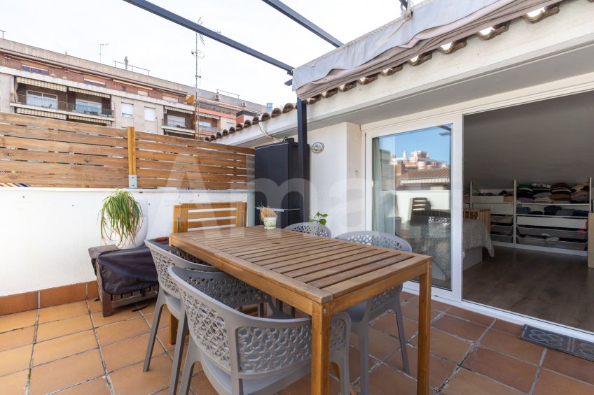 Ático dúplex con terraza y reformado, en el centro -38