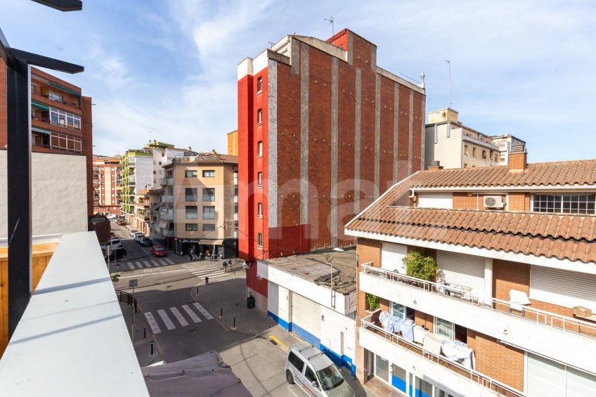 Ático dúplex con terraza y reformado, en el centro -40