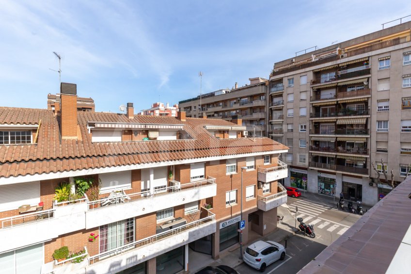 Ático dúplex con terraza y reformado, en el centro -41