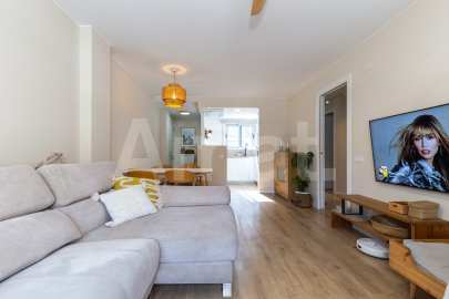 Ático dúplex con terraza y reformado, en el centro -10