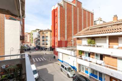 Ático dúplex con terraza y reformado, en el centro -19