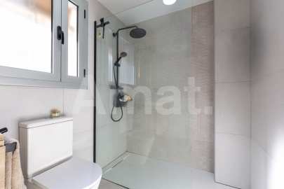 Ático dúplex con terraza y reformado, en el centro -28