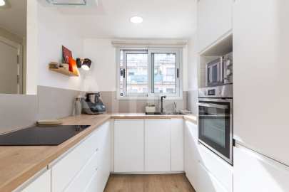 Ático dúplex con terraza y reformado, en el centro -3