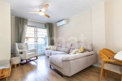 Ático dúplex con terraza y reformado, en el centro -7