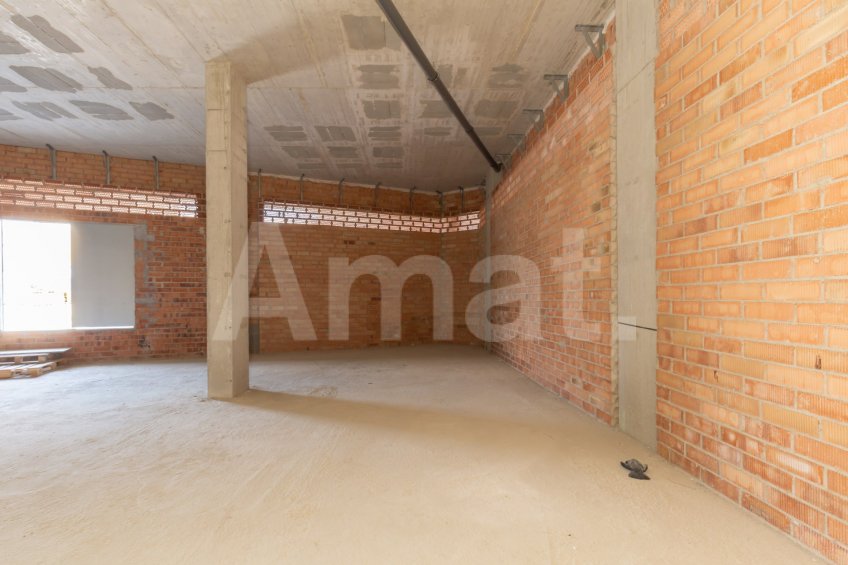 Local comercial diàfan de 129 m² a Montesa – Esplugues
 -5