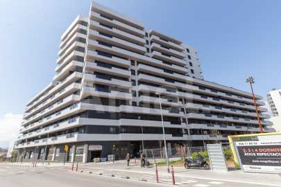 Local comercial diàfan de 129 m² a Montesa – Esplugues
 -22