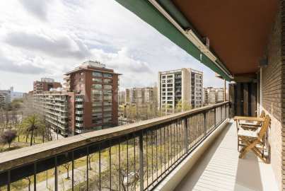 Piso reformado y con vistas al parque, en Tres Torres -10