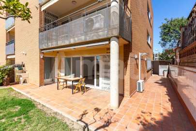 Fantástico piso de 4 dormitorios en planta baja con jardín -12