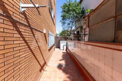 Fantástico piso de 4 dormitorios en planta baja con jardín -15