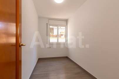 Fantástico piso de 4 dormitorios en planta baja con jardín -23