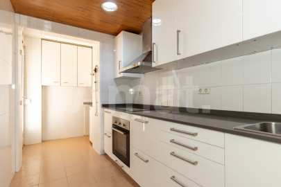 Fantástico piso de 4 dormitorios en planta baja con jardín -3