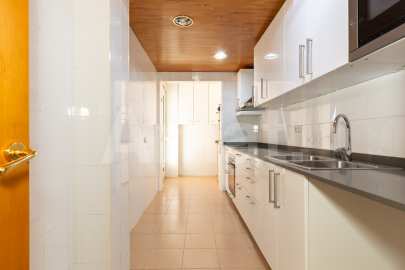 Fantástico piso de 4 dormitorios en planta baja con jardín -6