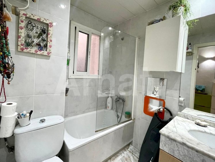 Piso esquinero y luminoso, en Sant Domènec -10