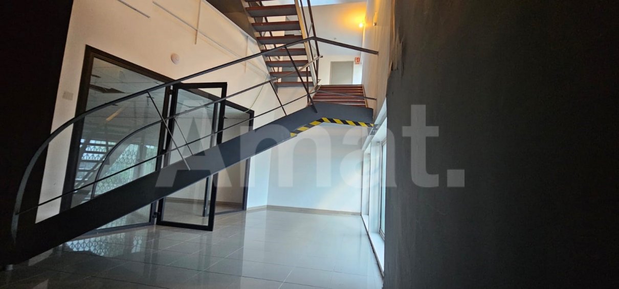 Nave adosada, en polígono Sud-Oest -10