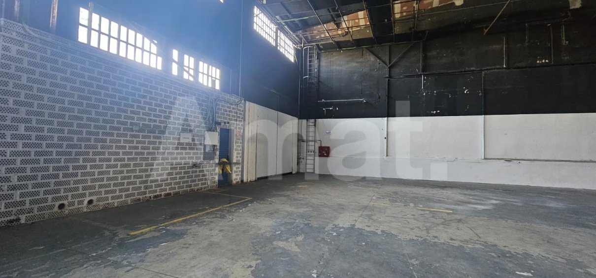 Nave adosada, en polígono Sud-Oest -5