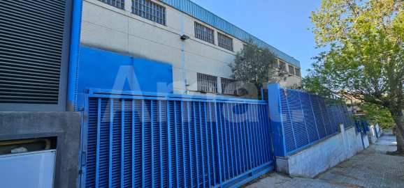 Nave adosada, en polígono Sud-Oest -15