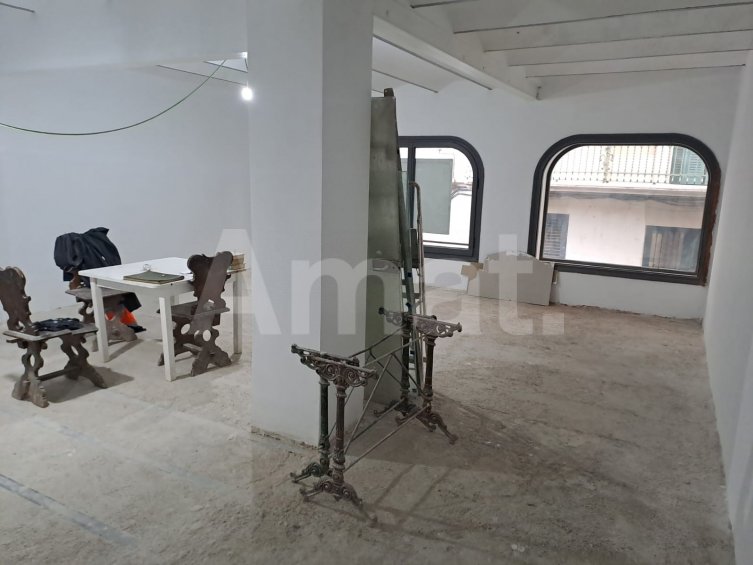 Magnífic local a Séneca. -4