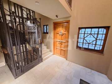 Magnífic local a Séneca. -10