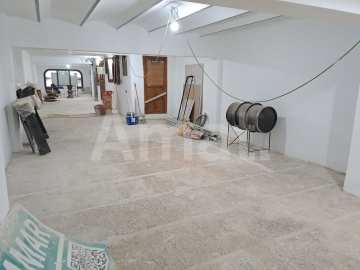 Magnífic local a Séneca. -6