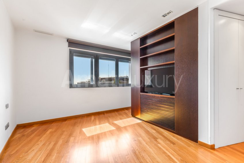Exclusive penthouse with large terrace and views, in Bonanova -16