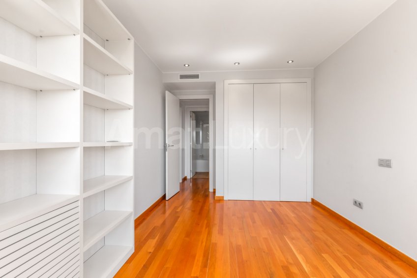 Exclusive penthouse with large terrace and views, in Bonanova -23