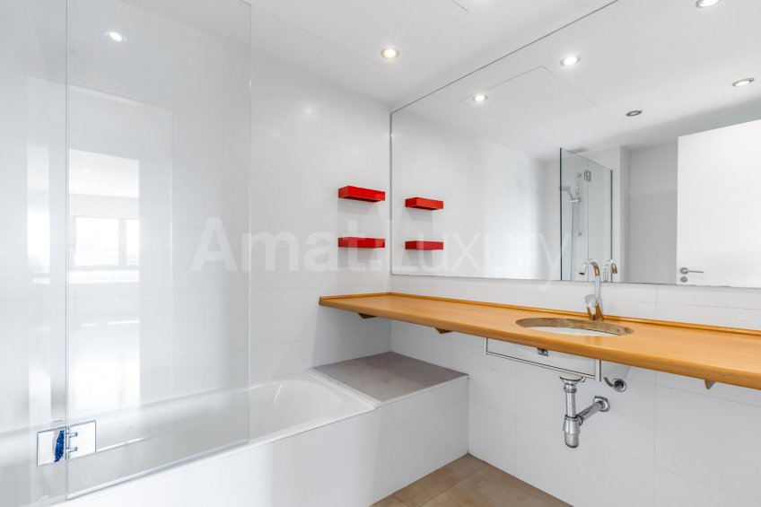 Exclusive penthouse with large terrace and views, in Bonanova -25
