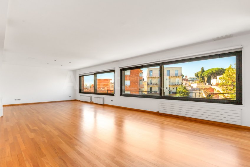 Exclusive penthouse with large terrace and views, in Bonanova -6