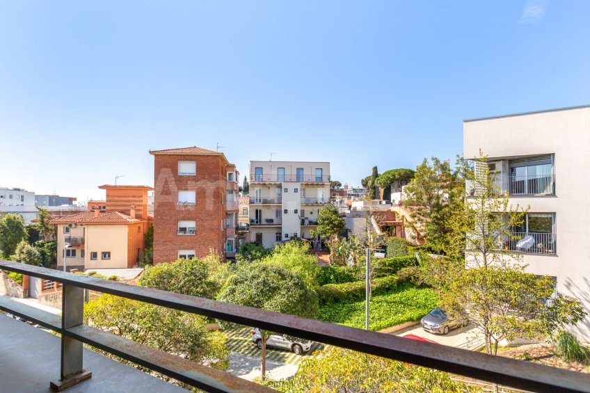 Exclusive penthouse with large terrace and views, in Bonanova -8
