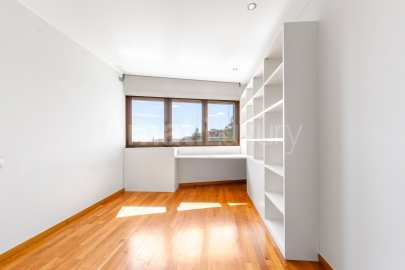 Exclusive penthouse with large terrace and views, in Bonanova -24