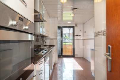 Bright flat with wraparound terrace, in Torreblanca -2