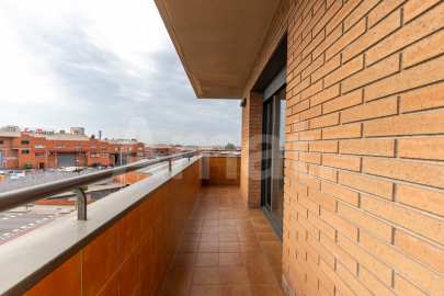 Bright flat with wraparound terrace, in Torreblanca -3