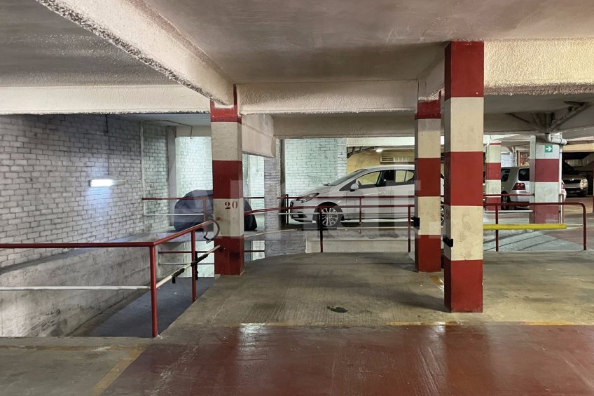 Plaça de pàrquing en venda al centre de Sant Just Desvern -10