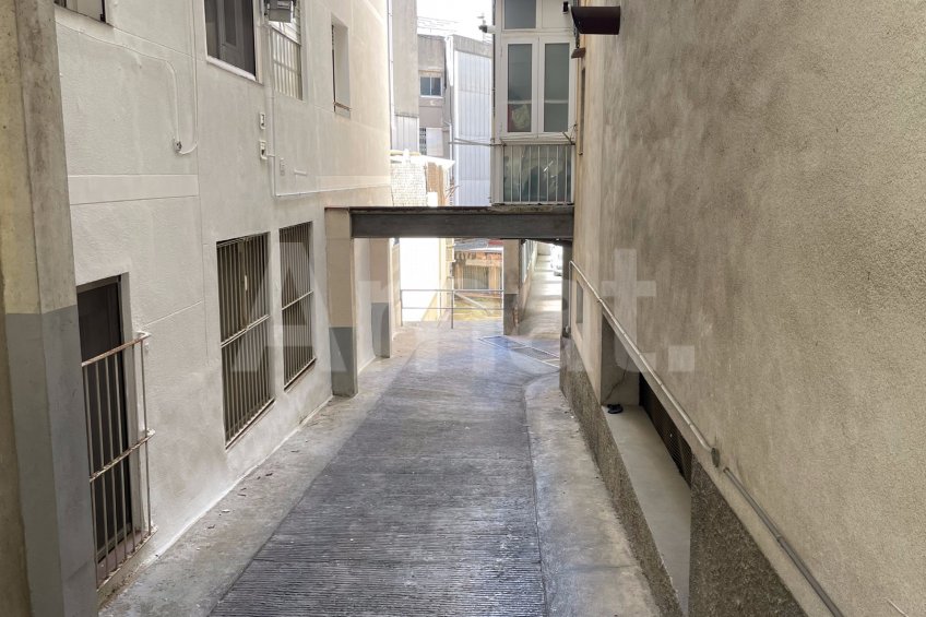 Plaça de pàrquing en venda al centre de Sant Just Desvern -2