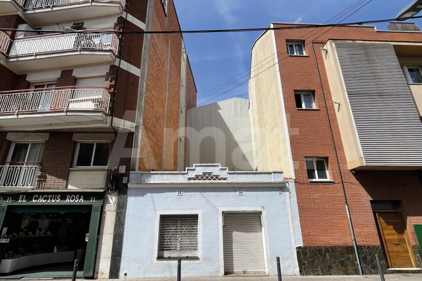 Solar edificable al centre de Sant Joan Despí -4