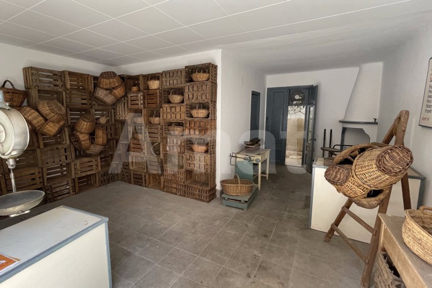 Solar edificable al centre de Sant Joan Despí -6