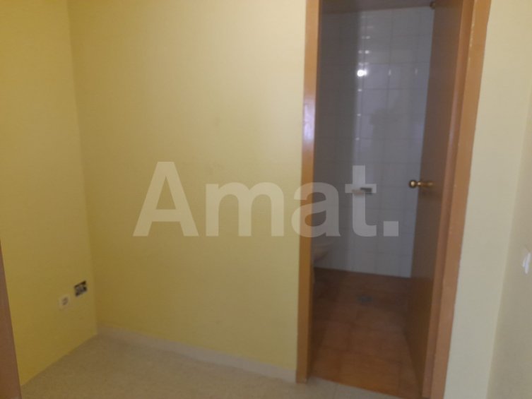 Local comercial al Barri Centre -10