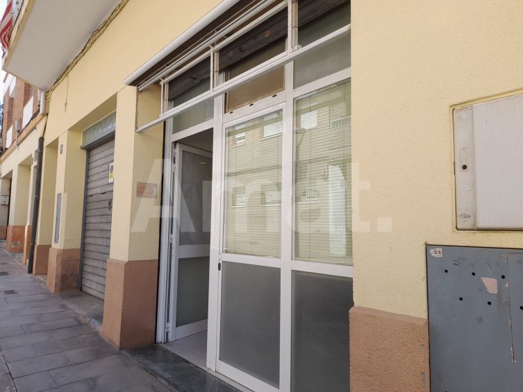 Local comercial al Barri Centre -14
