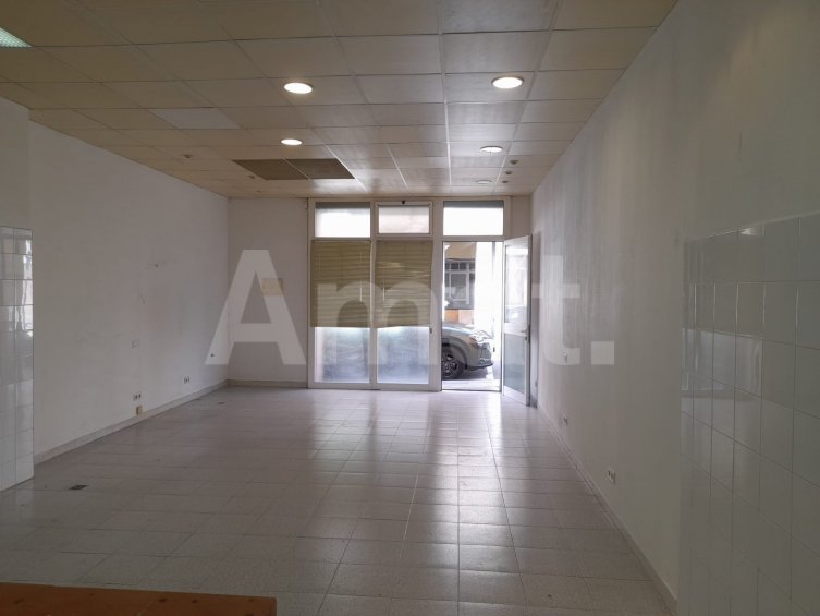 Local comercial al Barri Centre -8