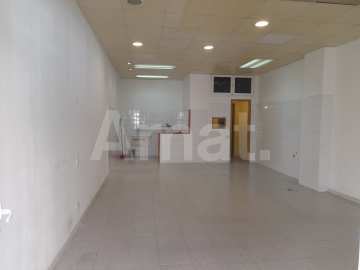 Local comercial al Barri Centre -3