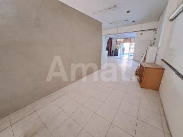Local comercial a peu de carrer a Avinguda de Cornellà, Esplugues
 -6