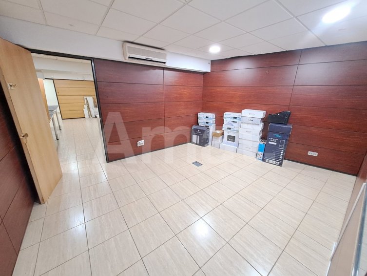 Local comercial de 320 m² en dues plantes a Travessera de Dalt -10