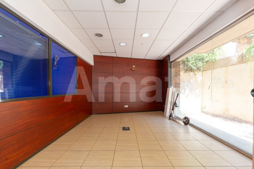 Gran local comercial duplex, en Travessera de Dalt -22