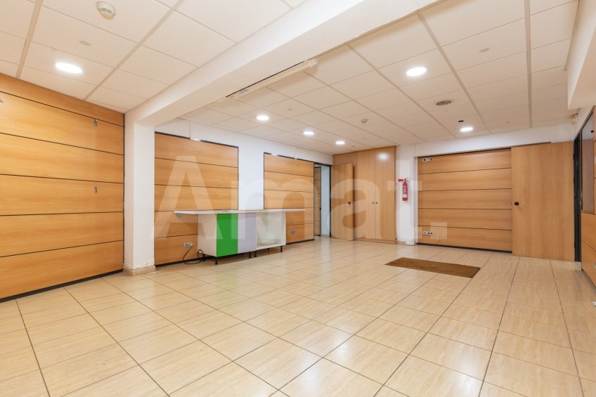 Gran local comercial duplex, en Travessera de Dalt -31
