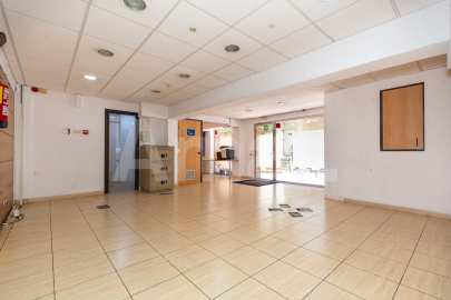 Gran local comercial duplex, en Travessera de Dalt -19