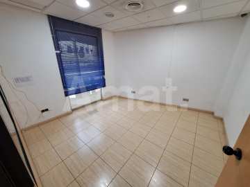 Local comercial de 320 m² en dues plantes a Travessera de Dalt -2