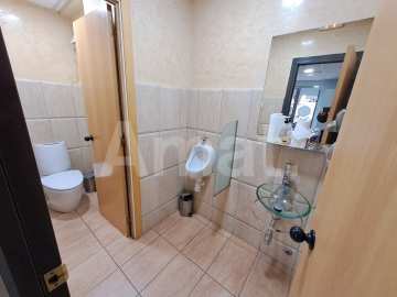 Local comercial de 320 m² en dues plantes a Travessera de Dalt -4